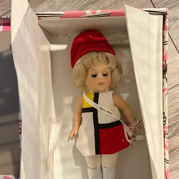 Vintage Vogue Miss 1960’s Ginny Doll - Picture 2 of 5